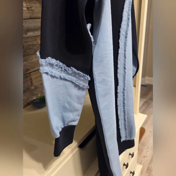 ALEEZA PARIS Elegant Long Sleeve SWEATER Dress- Navy & Light Blue W/ Fringe!! - Picture 7 of 10